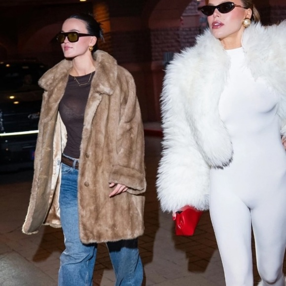 COPY - The Royal Tenenbaums or MobWife. Genuine Vintage Fur Coat - worn 1x - Picture 2 of 16